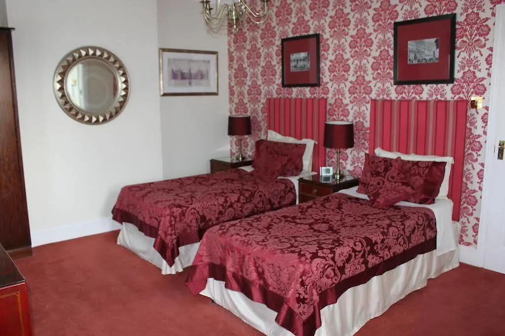 Burlington House Hotel Cheltenham Pensión