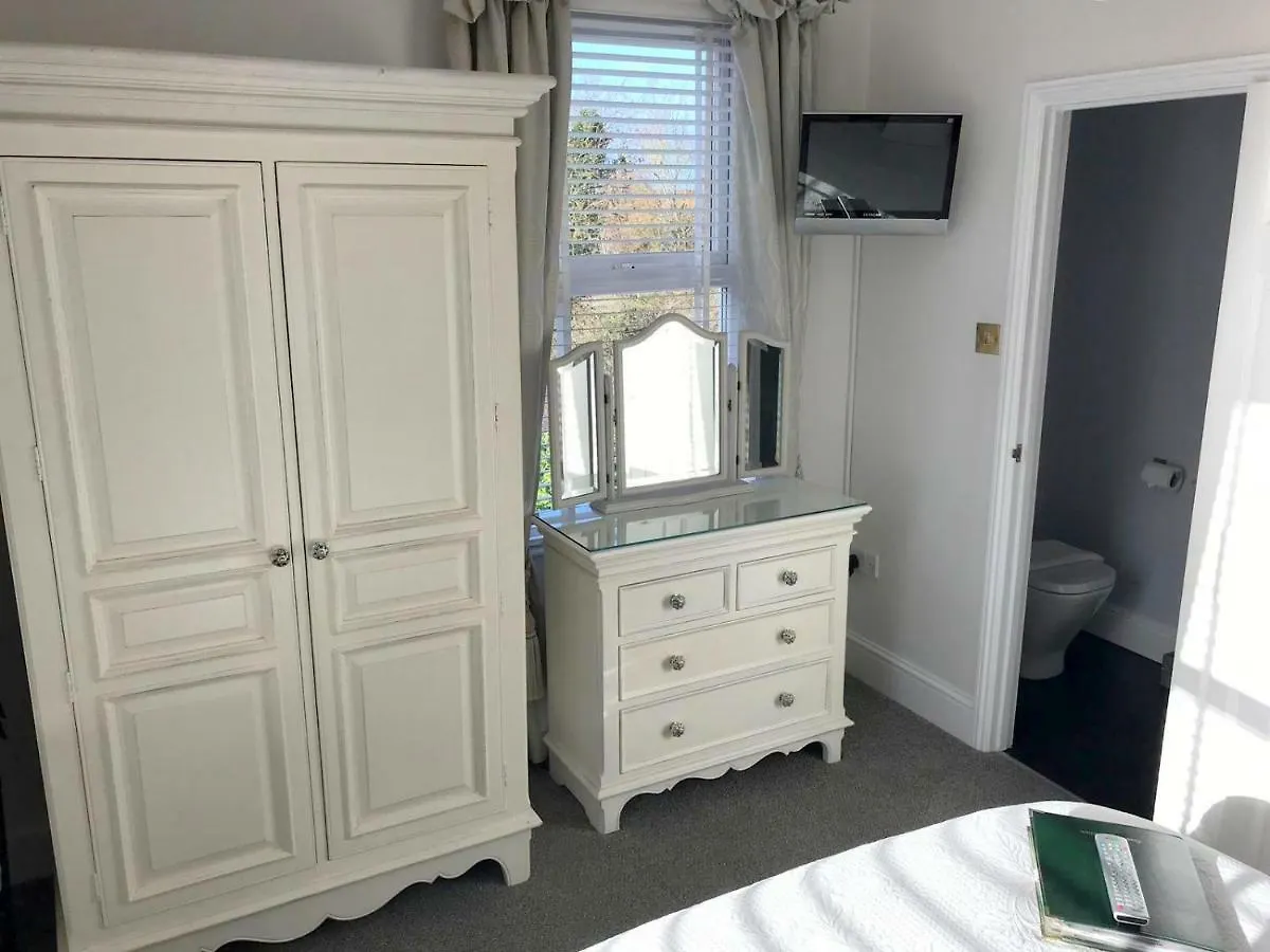 Burlington House Hotel Cheltenham 4*,  Reino Unido