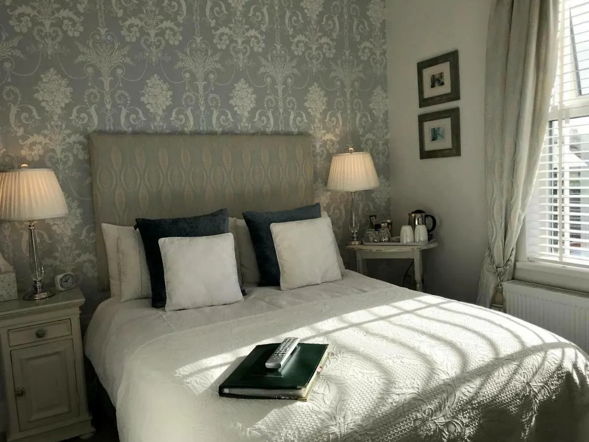 **** Pensión Burlington House Hotel Cheltenham Reino Unido